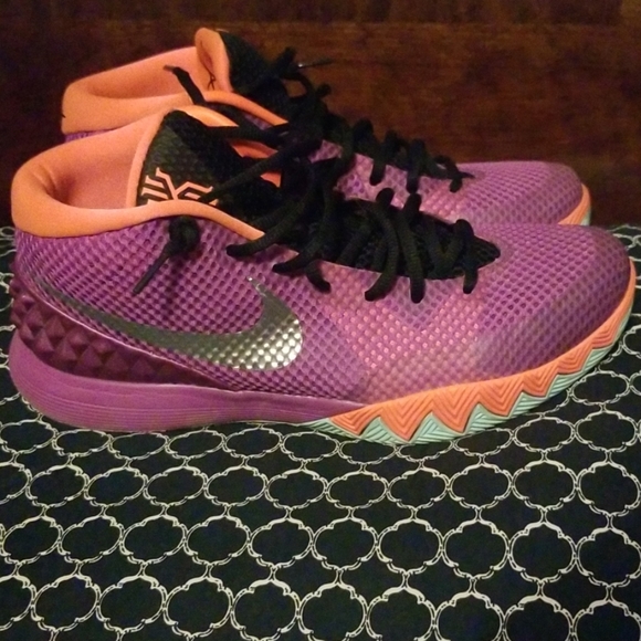 Kyrie 1 easter - Picture 3 of 4